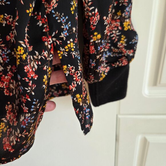 TRISTAN Floral Mock-Neck Blouse | Size L - Picture 7 of 13